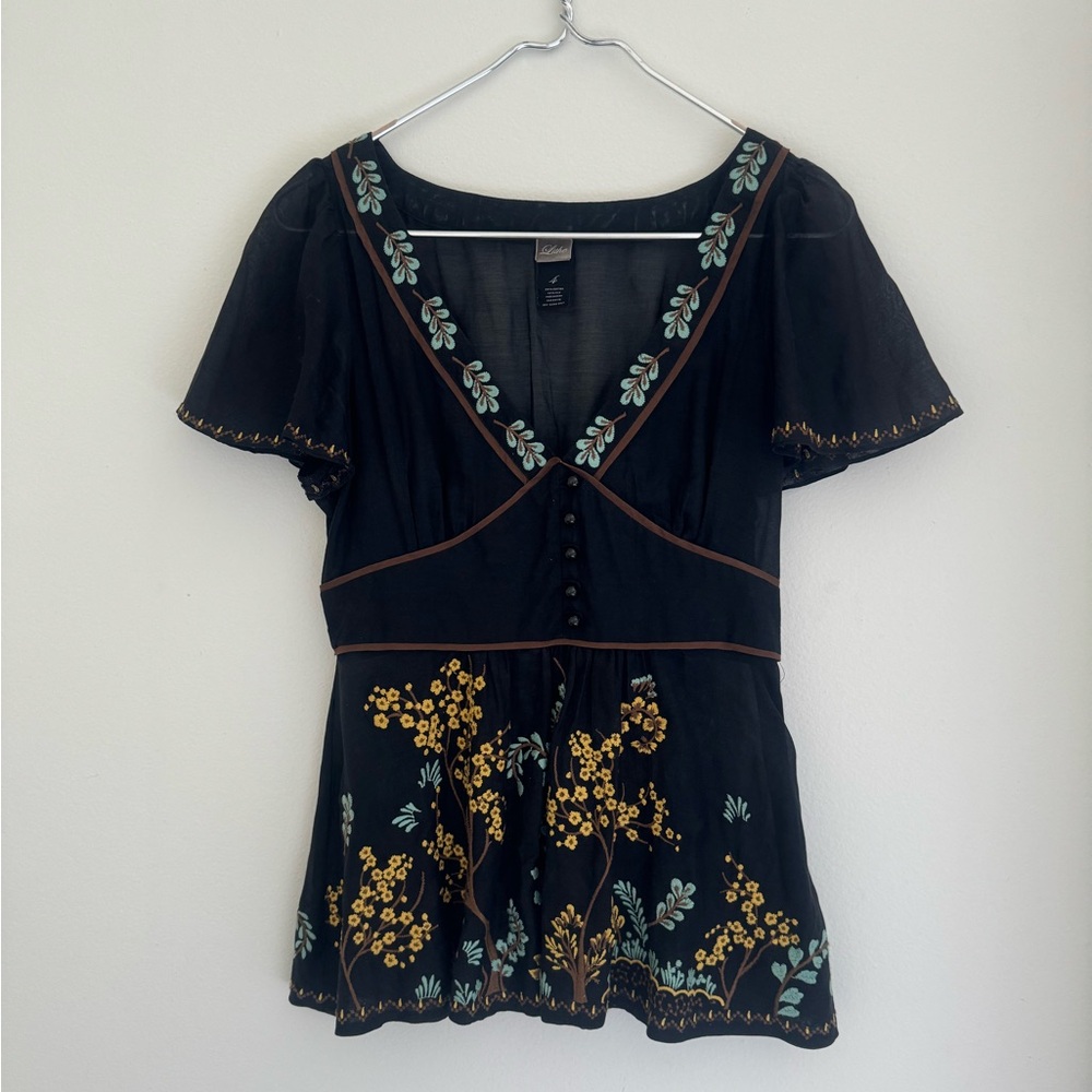 Anthropologie black embroidered top size 4
